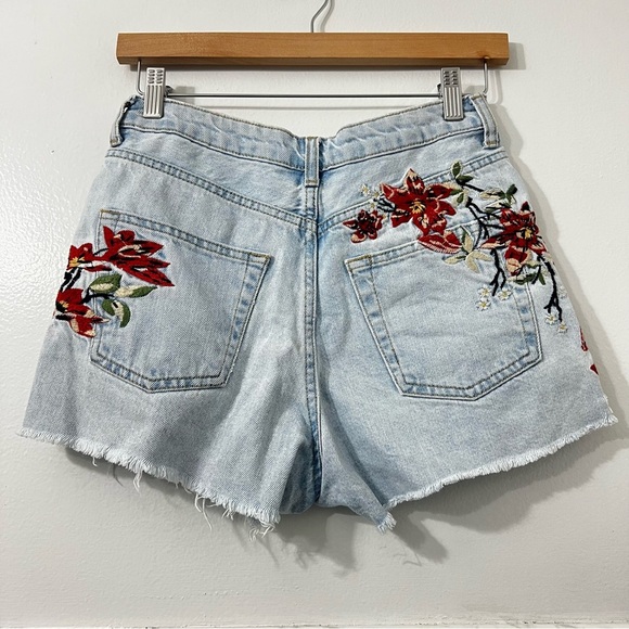 Topshop 4 High Waisted Floral Embroidered Frayed Hem Grunge Y2K Boho Mom Shorts - Picture 5 of 11